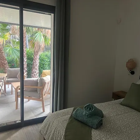 Alojamento de Acomodação e Pequeno-almoço Pandora Sanary-sur-Mer